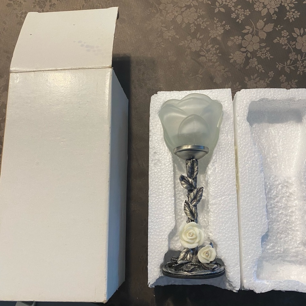 Rose candle holder